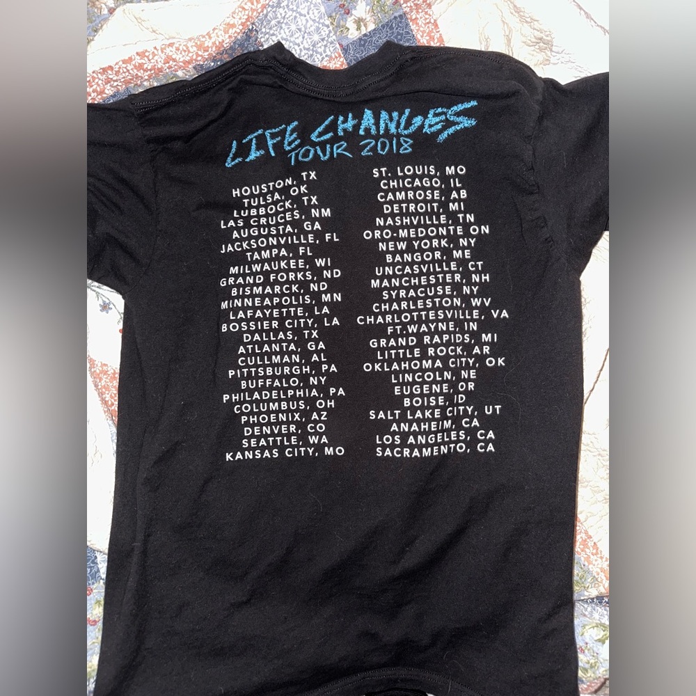 Thomas Rhett Life Changes Tour Tee - Picture 5 of 5